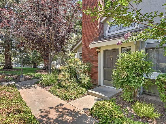 3rd image of 2623 Yerba Vista Ct