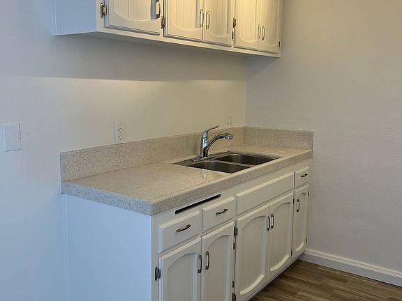 3rd image of 3187 Ashford St APT A