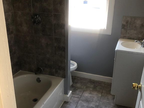 2nd image of 76 Sylvian St #3