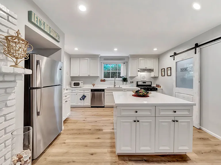 Ybarra Rd — Photo 11