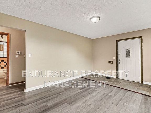 5th image of 937 Grand Ave