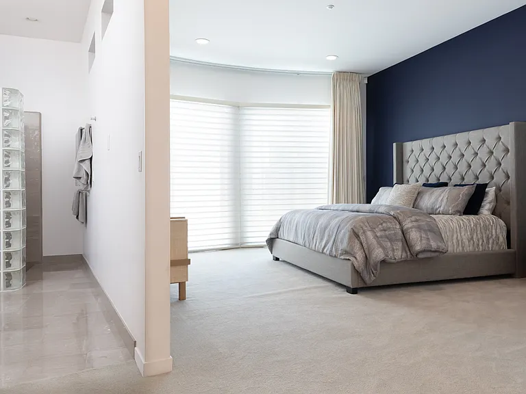 W Cliff Dr — Photo 15
