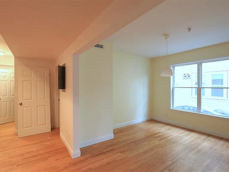 25 Lewis St #1 — Photo 11