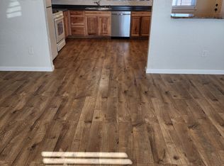 811 Maple Ave, Moriarty, NM 87035