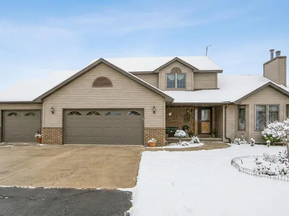 N1100 Wood Ln, Pulaski, WI 54162