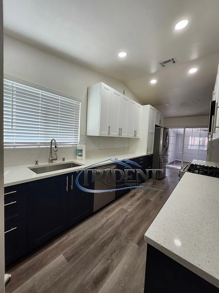 3 bed, 1249 sqft, $2,500 — Photo 4