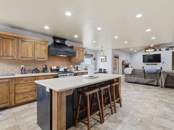 1341 S 200 E, Nephi, UT 84648