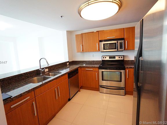 3rd image of 6362 Collins Ave #4XX