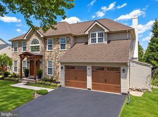 3815 Daystar Dr, Doylestown, PA 18902