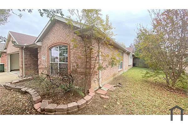 Building Photo - 1622 Powder Horn Ln