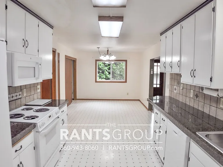 8615 Burns Dr SW — Photo 3