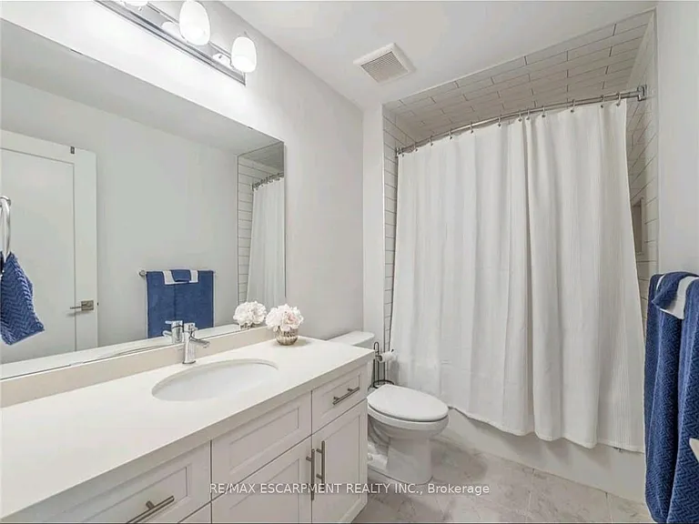 79 Greenwich Ave — Photo 17