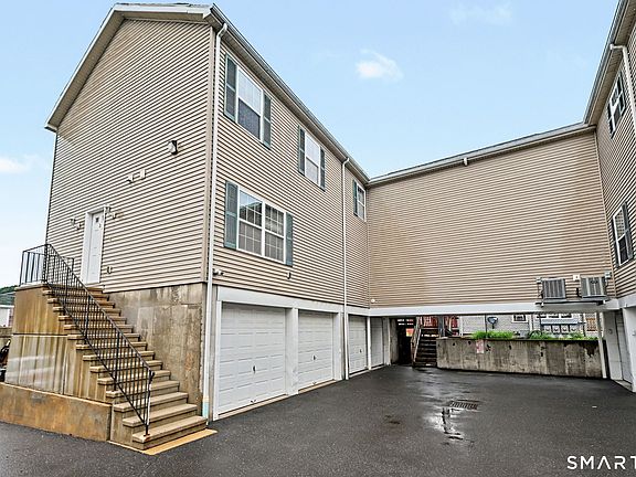 2nd image of 149 S Main St #D