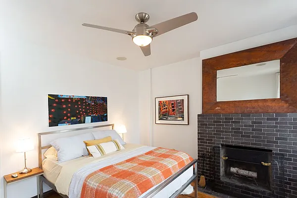 Sold by Dwell Residential Inc | media 12