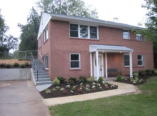 3903 Ronson Dr, Alexandria, VA 22310