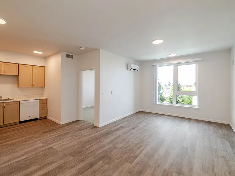 22648 2nd St — Photo 34