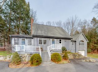 365 Leverett Rd, Amherst, MA 01002