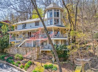 60 Hillside Ave, Eureka Springs, AR 72632