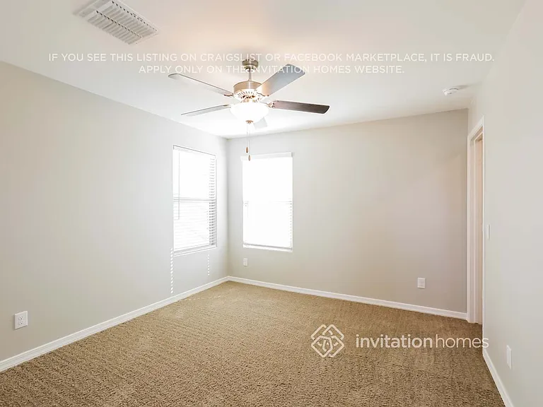 3907 S 79th Ln — Photo 7