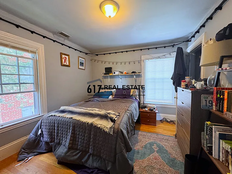 34 Brentwood St — Photo 25