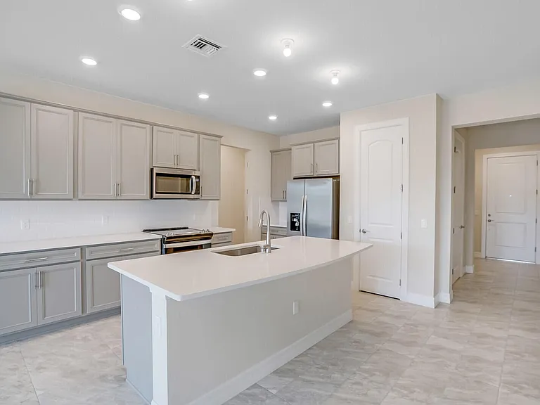8656 Escue St — Photo 4