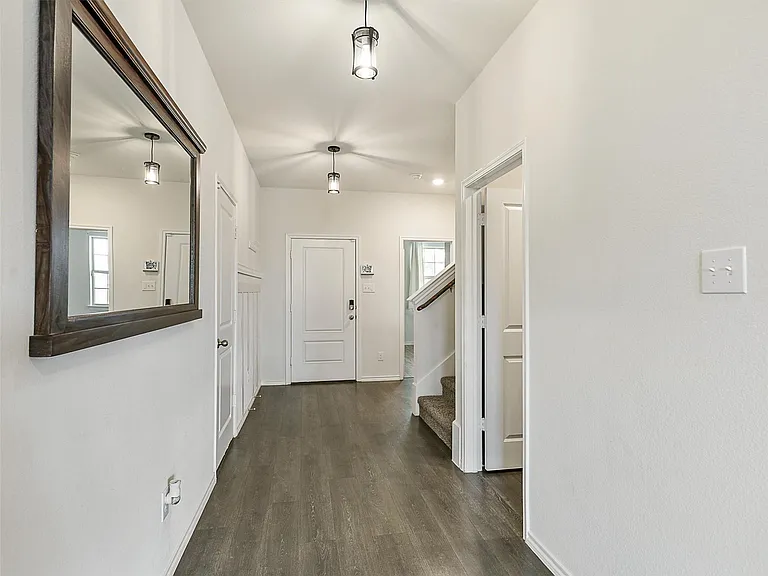 11340 Pecan Creek Dr — Photo 3