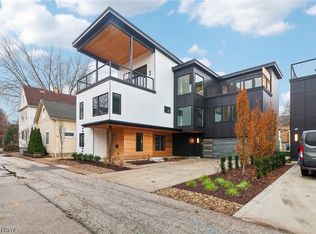 2302 W 6th St, Cleveland, OH 44113