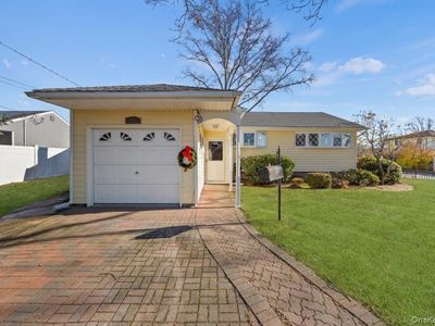 251 1st Avenue, Massapequa Park, NY, 11762