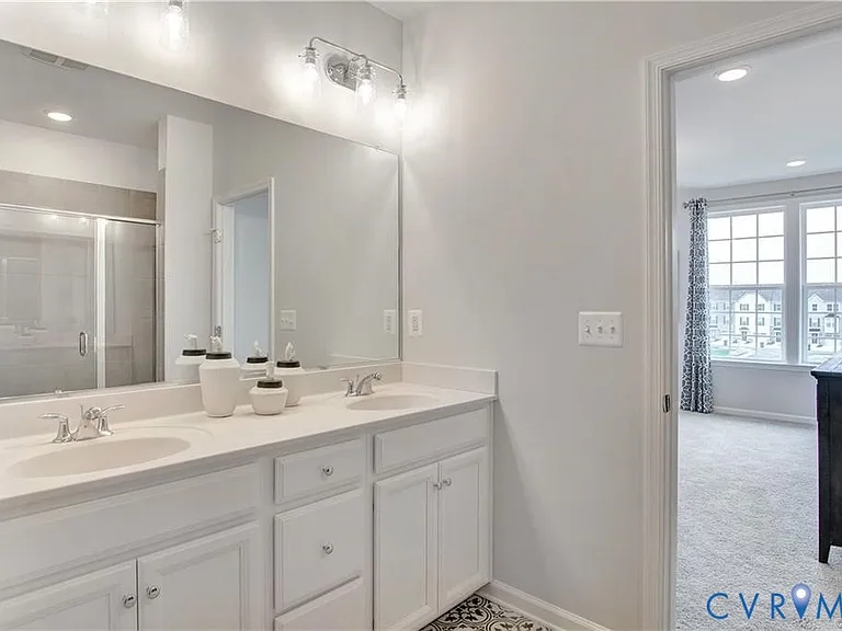 8030 Wistar Glen Dr #A — Photo 4