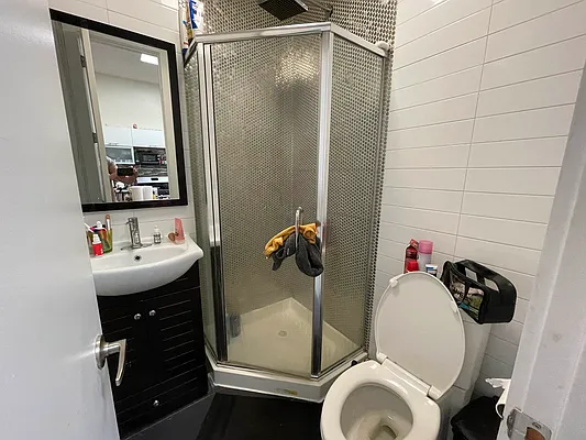 Rented by Yup Realty LLC | media 20