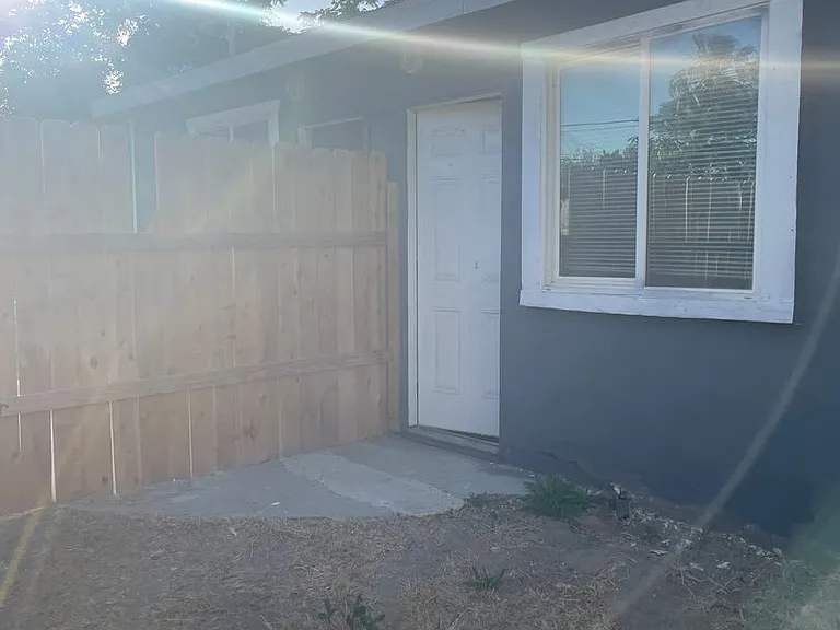 214 Beardsley Ave — Photo 11
