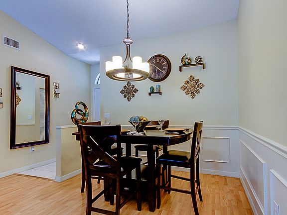 4th image of 11215 Clayridge Dr