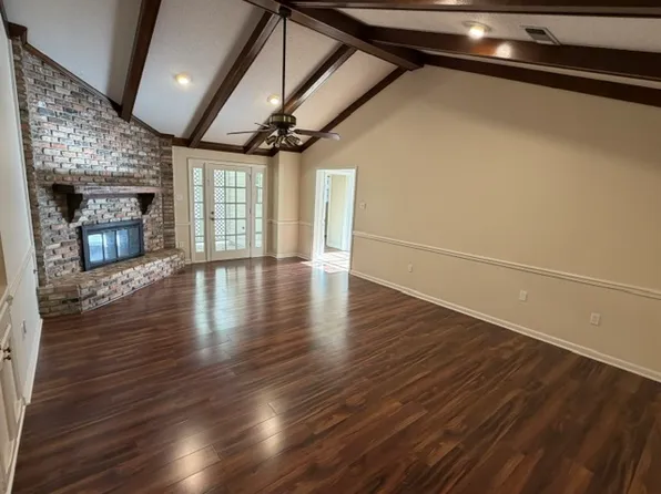 15833 Hogenville Ave, Baton Rouge, LA 70817