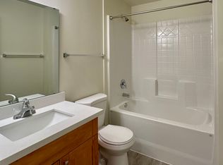 3300 SW 320th St #10, Federal Way, WA 98023