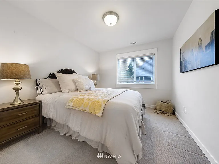 23372 SE 4th Pl — Photo 18