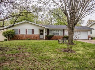 707 E Edgewood St, Springfield, MO 65807
