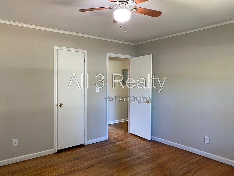 3012 Lansdowne Dr — Photo 23
