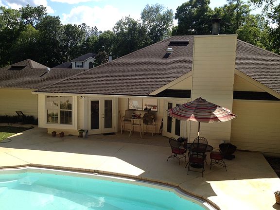 4th image of 182 Cotillion Cir