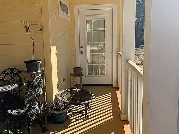 4th image of 206 River Oaks Dr