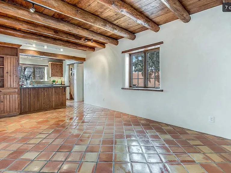 551 Onate Pl — Photo 9