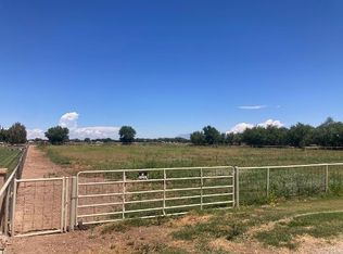 240 Sutton Ln, Bosque Farms, NM 87068