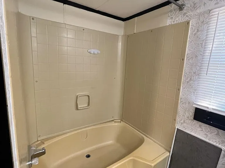 5566 Sycamore St — Photo 7