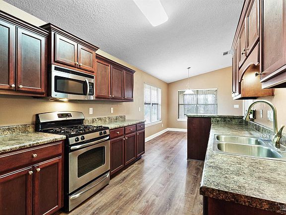 5th image of 2268 Somerville Ct