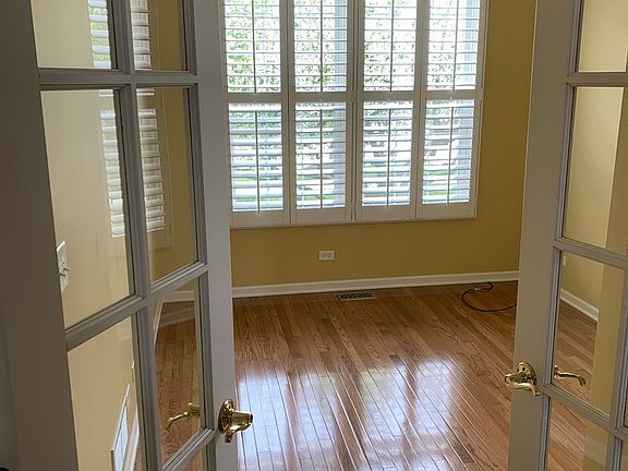4th image of 2853 Peachtree Cir