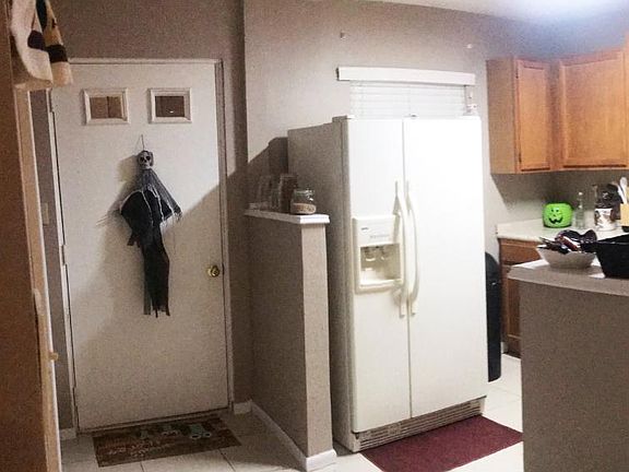 3rd image of 413 Alamo Dr W