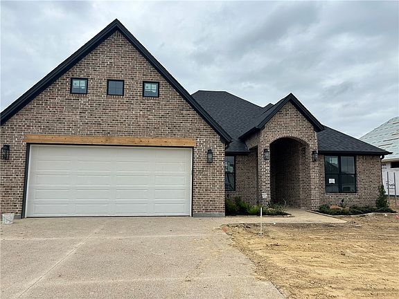 2nd image of 4390 Iron Mountain Dr