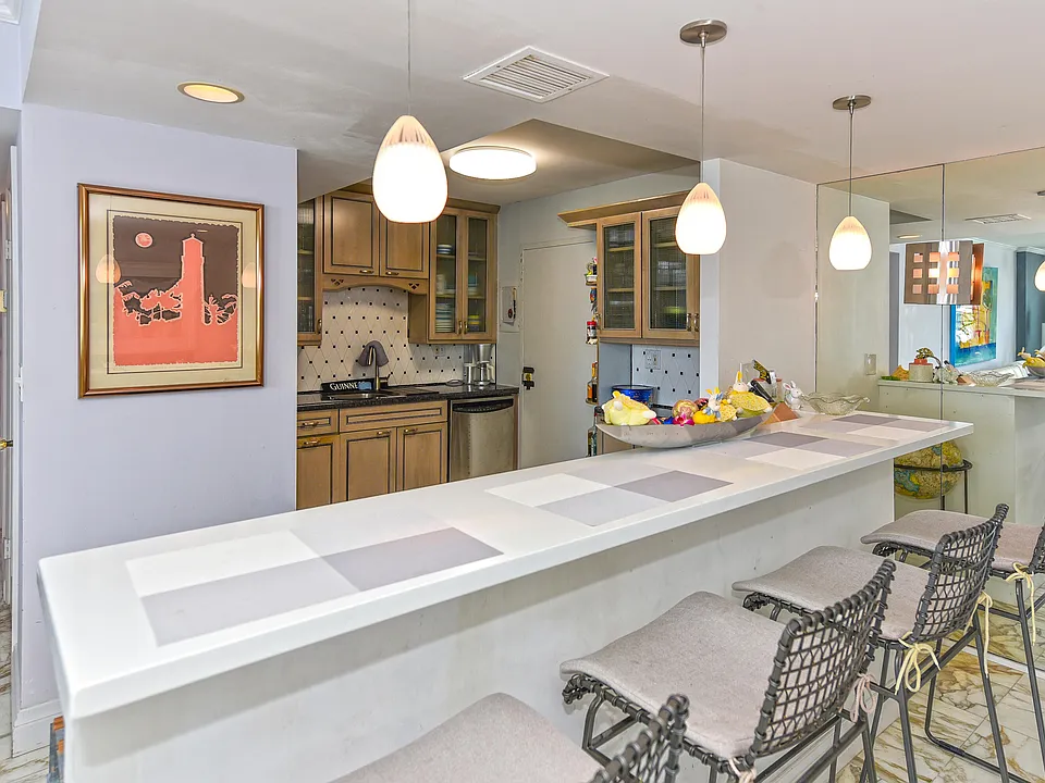 2600 N Flagler Dr #803
