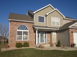 309 Hannah Dr, Germantown Hills, IL 61548