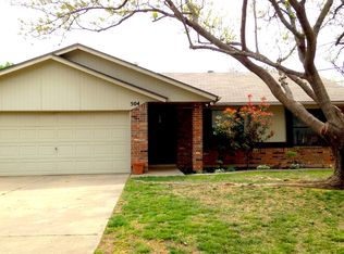504 Brighton Dr, Edmond, OK 73003