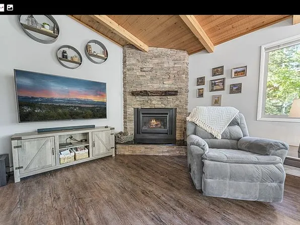 870 Holmes Ln, Sugarloaf, CA 92386